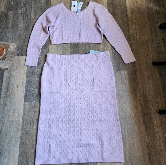 Future Collective Sweaters - NWT SET HIGH-RISE MIDI SWEATER SKIRT AND TOP SWEATER